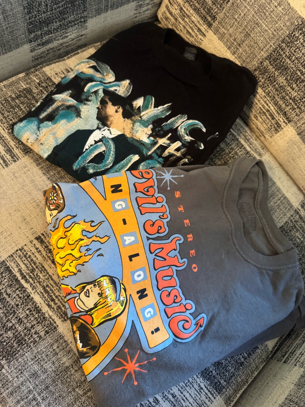 Women’s Graphic Tee Bundle S